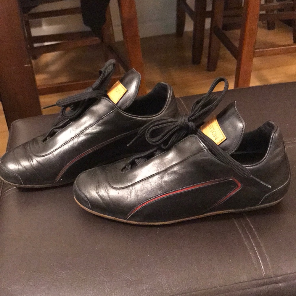 Louis Vuitton Sneakers (BLK FRIYAY SALE)